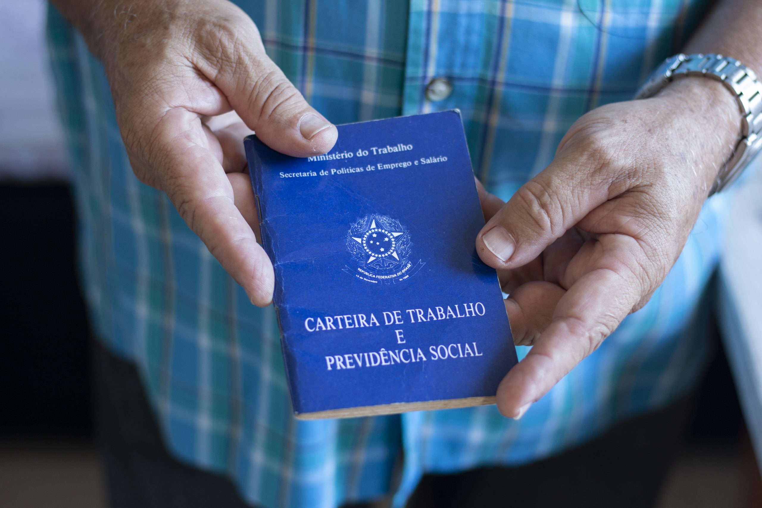 Trabalhei sem carteira assinada, como receber meus direitos? Um guia completo