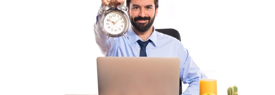 Hora Extra: Qual o Valor, Quando é Obrigatória e Quando Tem Pagamento em Dobro? 