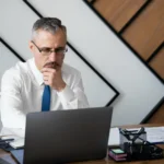 Qual o significado da sigla CLT?