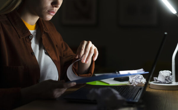 Trabalhei 6 meses sem carteira assinada. Tenho direito ao acerto? 