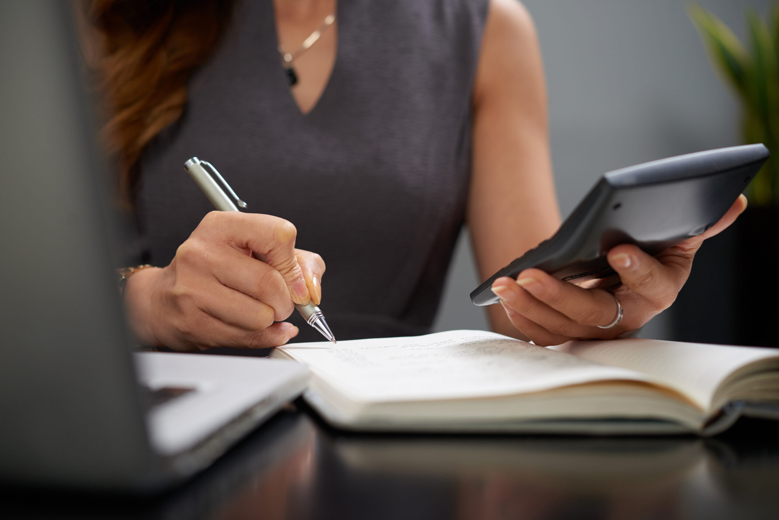Horas extras não pagas: quanto você tem direito a receber e como cobrar?